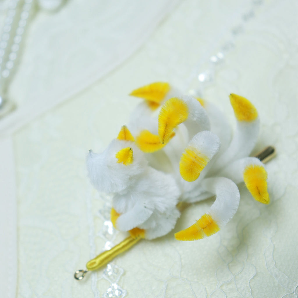 velvet flower animal breastpin accessory