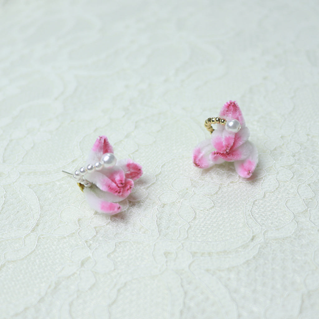 velvet flower pink earstud